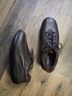 MBT Men's Leather Lace-Up Ajabu Oxford Rocker-Bottom Walking Shoes in Dark Brown